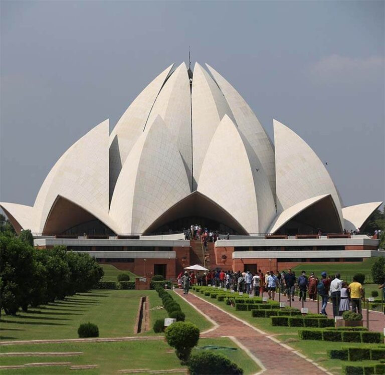 Top 10 Tourist Attractions in New Delhi - Desi Travel